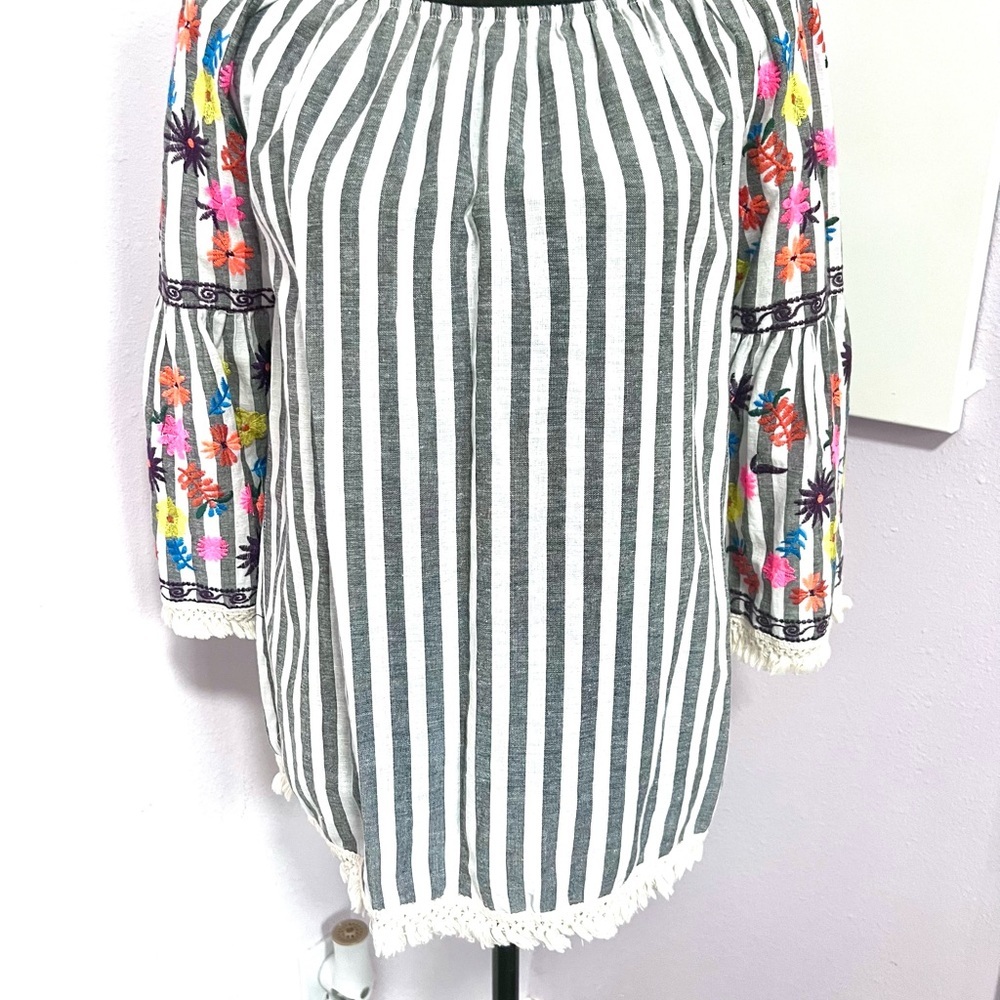 Striped Gray and Multicolor Embroidered Women's Top XS